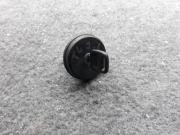 KOREK WLEWU PALIWA VW TRANSPORTER T4