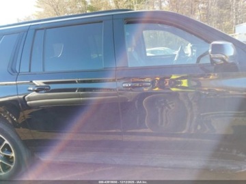 Chevrolet Suburban GMT900 2023 Chevrolet Suburban Rst 2023 5.3 Benzyna 355KM, zdjęcie 6