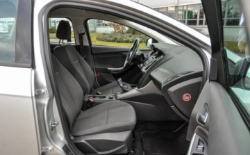 Ford Focus III Kombi 1.0 EcoBoost 100KM 2013 Ford Focus SW Salon PL 2013 r. 114 tys. km Benzyna 100KM, zdjęcie 10