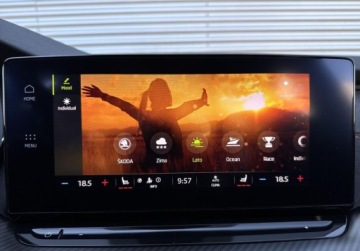 Skoda Octavia IV RS Kombi 2.0 TDI SCR 200KM 2021 Skoda Octavia 2.0TDI RS 200KM DSG Navi 4Podgrzew.Fot. LED Matrix HeadUp Al, zdjęcie 22