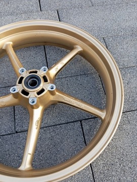 Triumph Daytona 675 Street Triple 675 08-12 передний обод прямой передний