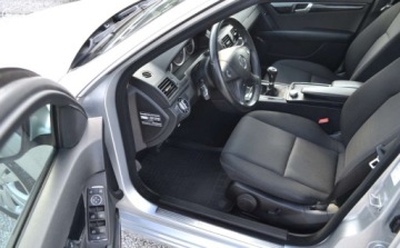 Mercedes Klasa C W204 Limuzyna 1.8 180 K 156KM 2008 Mercedes-Benz Klasa C Bezwypadkowe - Niski przebieg - Super Stan - Gotowe, zdjęcie 5