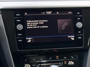 Volkswagen Arteon Fastback Facelifting 2.0 TDI SCR 150KM 2023 Volkswagen Arteon Shooting Brake Bogate wyposazenie Drugi komplet opon Bez, zdjęcie 32
