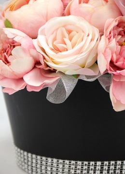 Букет LUX black Flower Box МИКС розовых цветов