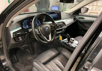 BMW Seria 5 G30-G31 Touring Plug-In 2.0 530e 292KM 2022 BMW Seria 5 4x4 Skora Navi Kamera Sport Full Led Automat FV23, zdjęcie 6