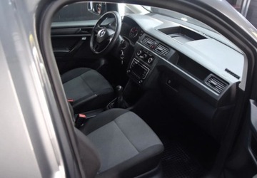 Volkswagen Caddy IV Kombi Maxi 2.0 TDI SCR BlueMotion Technology 102KM 2017 Volkswagen Caddy Caddy _ Faktura VAT 23 2.0 Diesel 102KM, zdjęcie 5