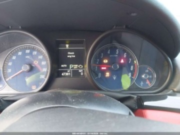 Maserati GranTurismo 2018 Maserati GranTurismo 2018 4.7 Benzyna 454KM, zdjęcie 11