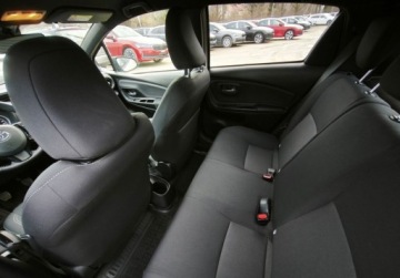 Toyota Yaris III Hatchback 5d Facelifting 2017 1.5 Dual VVT-iE 111KM 2018 Toyota Yaris Selection, Tempomat, Kamera cofania, 2 strefowa klimatyzacja,, zdjęcie 16