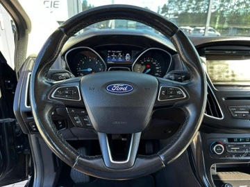 Ford Focus III Kombi Facelifting 1.5 TDCi 120KM 2015 Ford Focus LED Półskóra Grzane, zdjęcie 18
