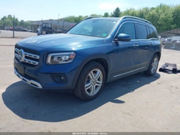 Mercedes GLB 2023 Mercedes-Benz GLB 2023 MERCEDES-BENZ GLB 250 4MATIC 2.0 Benzyna 221KM, zdjęcie 2