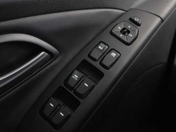 Hyundai ix35 SUV Facelifting 1.6 GDI 135KM 2015 Hyundai ix35 Czujniki, aut.klima, Podg.fotele,, zdjęcie 32