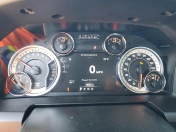  RAM 1500 2019r., Classic SLT, od ubezpieczalni 5.7 Benzyna 395KM, zdjęcie 9