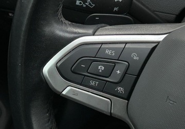 Volkswagen Passat B8 Variant Facelifting 1.5 TSI EVO 150KM 2023 Volkswagen Passat Variant Business Pakiety, ACC, Podgrzewane fotele, ergo, zdjęcie 20