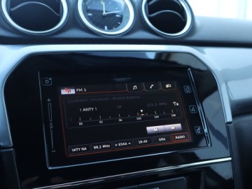 Suzuki Vitara III SUV 1.6 VVT 120KM 2017 Suzuki Vitara 1.6 VVT, Salon Polska, zdjęcie 12