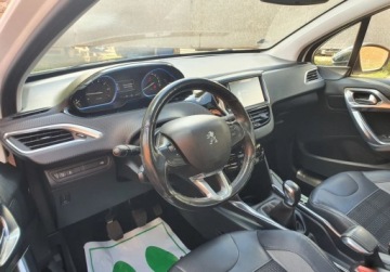 Peugeot 2008 I 2014 Peugeot 2008 Panorama Allure Serwis GetHelp 1.2 Benzyna 110KM, zdjęcie 11