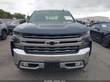 Chevrolet Silverado II 2021 Chevrolet Silverado 2021r., 4x4, 5.3L 5.3 Benzyna 355KM, zdjęcie 6