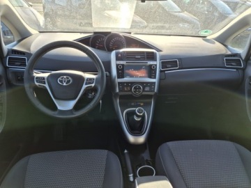 Toyota Verso Minivan Facelifting 1.6 D-4D 112KM 2015 Toyota Verso 2015r. 1.6D/112KM Zadbana, Panorama Alu NAVI, zdjęcie 8