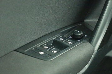 Volkswagen Tiguan Allspace SUV 1.5 TSI EVO 150KM 2021 VW Tiguan Allspace 1.5 TSI, Salon Polska, zdjęcie 19