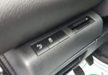 Peugeot 3008 I Crossover 1.6 VTI 120KM 2015 Peugeot 3008 Panorama Nawigacja GetHelp 1.6 Benzyna 120KM, zdjęcie 18