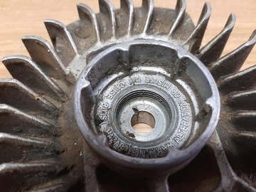 STIHL 044 MS 440 МАГНИТНОЕ КОЛЕСО