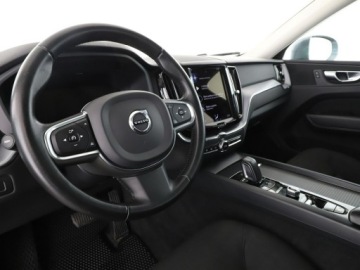 Volvo XC60 II 2020 Volvo XC 60 Momentum B4(mHEV) automat AWD navi, zdjęcie 13