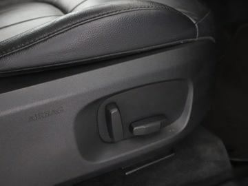 Land Rover Range Rover Evoque I SUV 5d Facelifting 2.0D TD4 150KM 2018 Land Rover Range Rover Evoque 2.0 Td4 Automat 4WD, zdjęcie 37