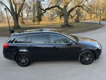 Opel Insignia I Sports Tourer 2.0 CDTI ECOTEC 160KM 2010 Opel Insignia Cosmo Sport Tour 2.0 CDTI 160KM Navi, zdjęcie 11