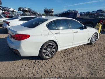 BMW Seria 5 G30-G31 2018 BMW Seria 5 m550, 2018r., 4x4, 4.4L 4.4 Benzyna 456KM, zdjęcie 3