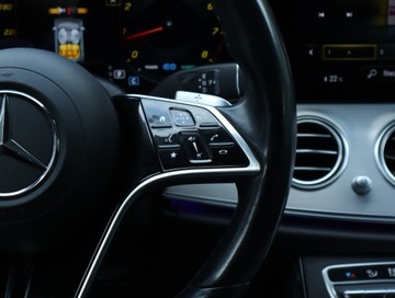 Mercedes Klasa E W213 2020 Mercedes E E 200, Salon Polska, Serwis ASO, zdjęcie 18