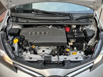 Toyota Yaris III Hatchback 5d Facelifting 1.33 Dual VVT-i 99KM 2015 Toyota Yaris 1.3 benzyna 99 KM automat zarej w PL zadbany mozliwa zam, zdjęcie 28