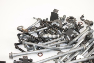 KAWASAKI KLE 500 91+ КОМПЛЕКТ БОЛТОВ С ВИНТАМИ ДВИГАТЕЛЯ