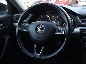 Skoda Superb III Liftback 1.4 TSI 150KM 2016 Skoda Superb 1.4 TSI, Salon Polska, Xenon, zdjęcie 19