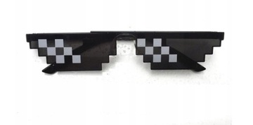 ЧЕРНЫЕ ПИКСЕЛЬНЫЕ ОЧКИ В 2 РАЗНЫХ РИСУНКАХ