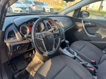 Opel Astra J GTC 1.4 Turbo ECOTEC 140KM 2015 Opel Astra Opel Astra 1,4 Benzyna Automat Klimatyzacja Zamiana 1.4 Benzyna, zdjęcie 12