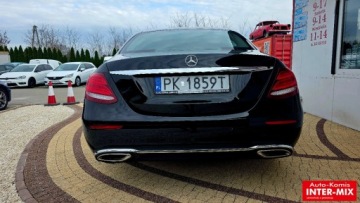 Mercedes Klasa E W213 Limuzyna 2.0 250 211KM 2017 Mercedes-Benz Klasa E E250 Zarejestrowany 2.0 Benzyna 210KM, zdjęcie 15