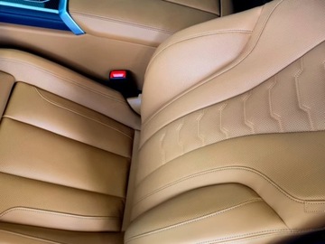 BMW Seria 8 II Coupe Facelifting 3.0 840i 333KM 2025 840i xDrive Karbiolet Cabrio 3.0 (333KM) 2025, zdjęcie 4