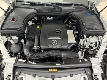 Mercedes GLC C253 SUV 2.0 250 211KM 2019 Mercedes-Benz GLC 250 4-Matic AMG Line / Burmester, zdjęcie 17