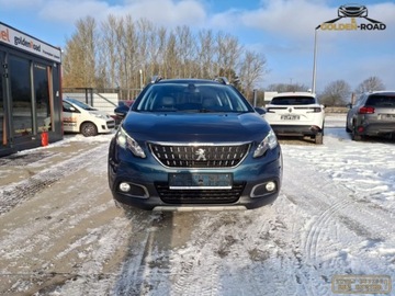 Peugeot 2008 I SUV Facelifting 1.2 PureTech 110KM 2016 Peugeot 2008 1,2 benz . 110 KM panorama navi automat podgrz.fot. alu oplac, zdjęcie 2