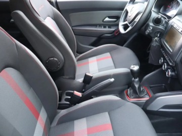 Dacia Duster II SUV  1.3 TCe 130KM 2019 Dacia Duster 1.3 TCe, Navi, Klima, Tempomat, zdjęcie 8