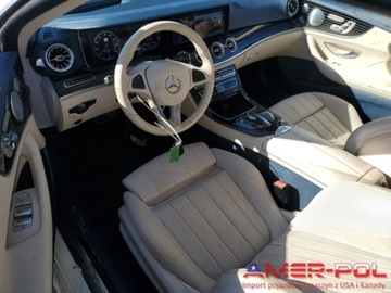 Mercedes Klasa E W213 2018 Mercedes-Benz Klasa E _E 400_W213_3.0 L_329 km_2018r 3.0 Benzyna 329KM, zdjęcie 6