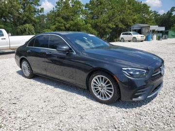 Mercedes Klasa E W213 2022 Mercedes-Benz Klasa E 2022, 2.0L, od ubezpieczalni 2.0 Benzyna 255KM, zdjęcie 3