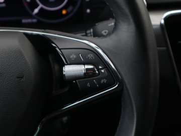 Skoda Superb III Kombi Plug-In Hybrid 1.4 TSI Plug-In-Hybrid 218KM 2020 Skoda Superb iV 1.4 TSI PHEV, Salon Polska, zdjęcie 21