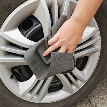 Салфетка из микрофибры DeWitte PU 320GSM серая для чистки, протирания и сушки.