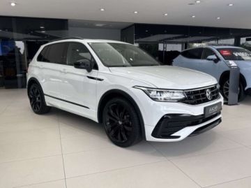 Volkswagen Tiguan II SUV Facelifting 2.0 TSI 190KM 2021 Volkswagen Tiguan 4Motion R-Line Harman Kardon Panorama IQ Light Ambie, zdjęcie 4