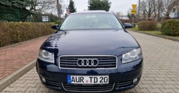 Audi A3 8P Hatchback 3d 2.0 FSI 150KM 2003 Audi A3 3-drzwiowe Audi A3 3-drzwiowe 2.0 FSI Attraction 2.0 Benzyna 150KM, zdjęcie 1