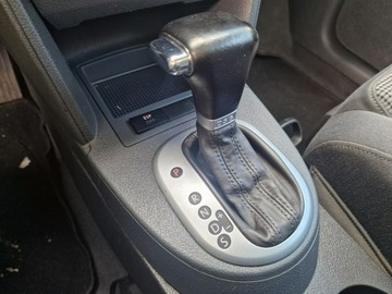 Volkswagen Touran I 2.0 TDI 140KM 2005 Volkswagen Touran 2.0 TDI 136 KM, Automat DSG,, zdjęcie 19