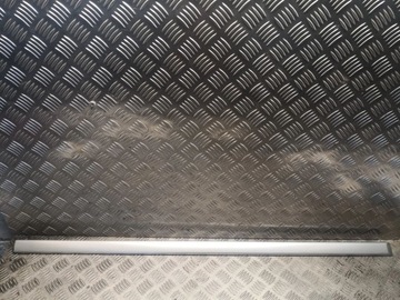 BMW 5 E39 PŘEDNÍ STRANA LEVÝ LIŠTA DVEŘE