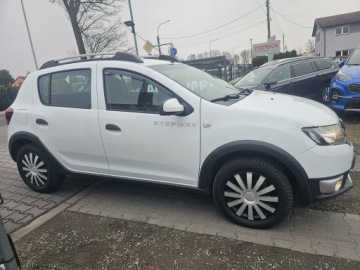 Dacia Sandero II Hatchback 5d TCe  90KM 2014 Dacia Sandero Stepway * Lift * Nawigacja 09 benz, zdjęcie 3