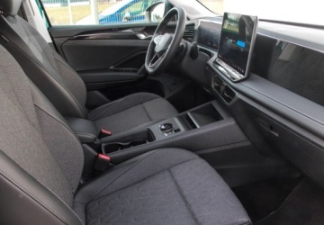 Volkswagen Tiguan III 2025 Volkswagen Tiguan App Connect, Reflektory LED, Tempomat adaptacyjny ACC 2.0, zdjęcie 13