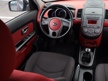 Kia Soul I Crossover Facelifting 1.6 GDI 140KM 2013 Kia Soul 1.6 GDI, Salon Polska, Serwis ASO, Klima, zdjęcie 6